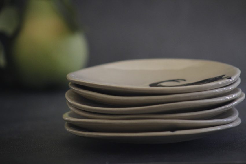 Dining and Service Dishes